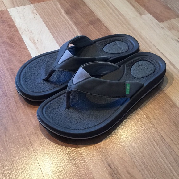 Sanuk flip flops - Picture 2 of 5